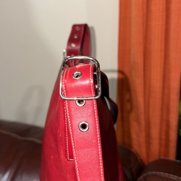 🔥🔥🔥Vintage Coach Soho Legacy Red Leather Duffle Shoulder Bag - Picture 12 of 15